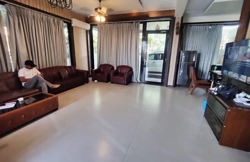Kune N.m. Villa | Pine Estate, Lonavala by Ebony Stays – 4BHK Villa with Pool & Mountain Views