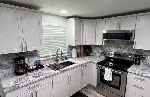 Palm Terrace Estates House | Open Home Suites - 3 bed 1 bath