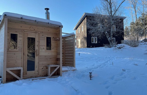 Addington Highlands Cabin | Cozy Cabin and Sauna in the Forest near Bon Echo Provincial Park