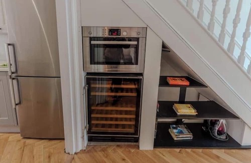 Alperton House | A charming House in wembley