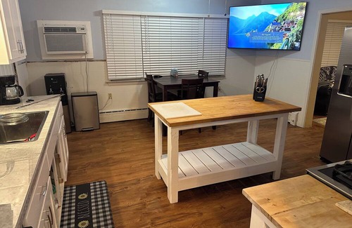 Bay City House | Haven house in delightful Bay City with WiFi