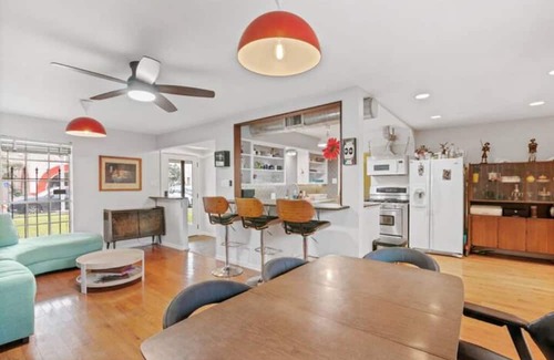 Blackshear-Prospect Hill House | Huge 4 Bedroom MCM House, Walk to Downtown!