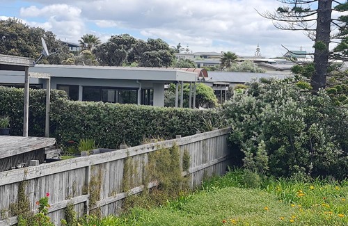 Omaha House | Practically beachfront at Omaha
