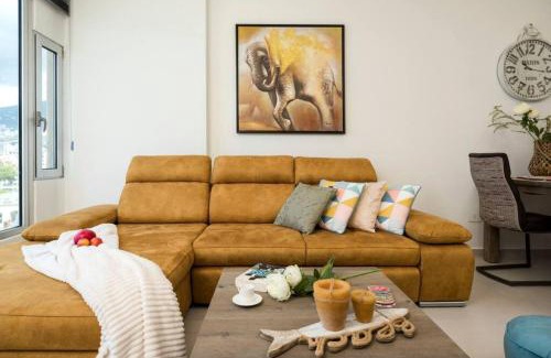 Jounieh Apartment | Aigue Marine Beachfront - Splendid View Chalets on Jounieh Bay