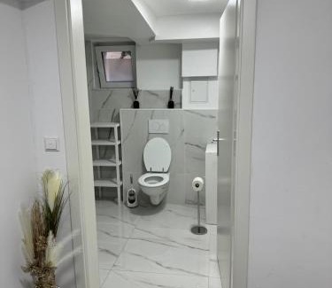 Villingen-Schwenningen House | Möbliertes Zimmer