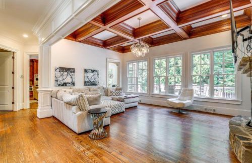 Atlanta House | Luxe Atlanta Home about 12 Mi to Downtown!