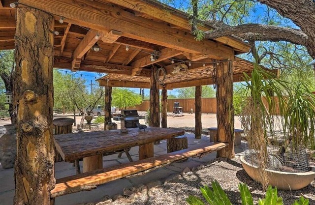 Cozy Casita close to hiking and biking trails