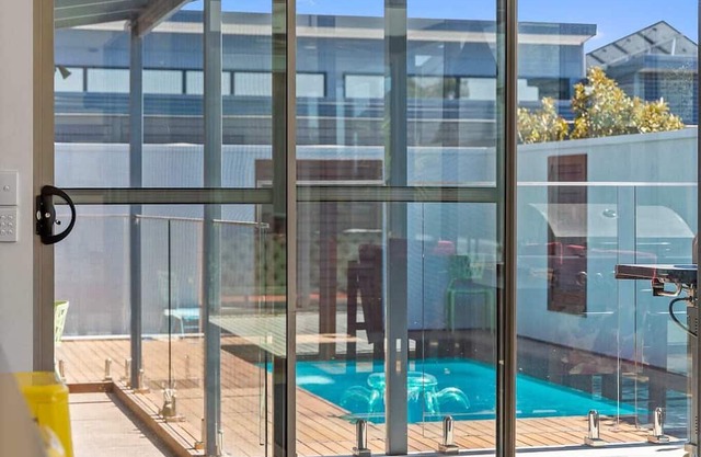 Top End Poolside Perfect Holiday Home
