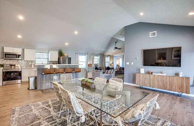 College Station Vacation Rental: 4 Mi to Texas A&M
