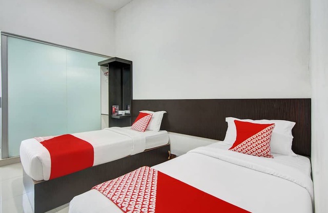 Hotel O Bukittinggi near Jam Gadang