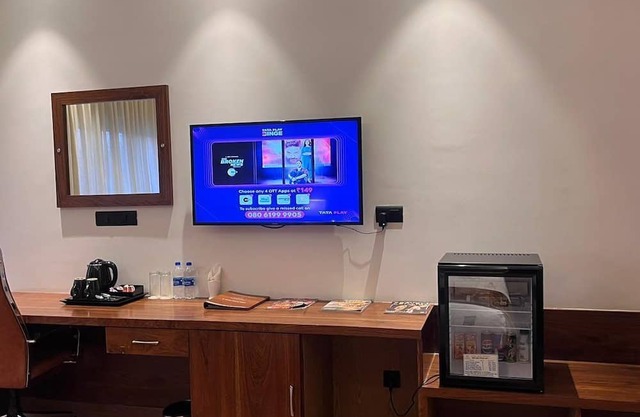 Hotel Guru Surbhi