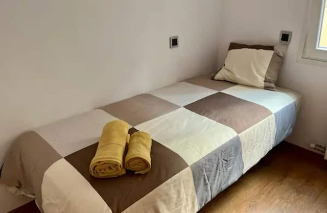 Large Apartment Near Fira and City Center