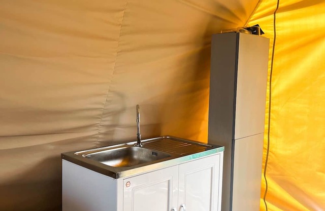 Floating Home in Reef Resort Unit 1