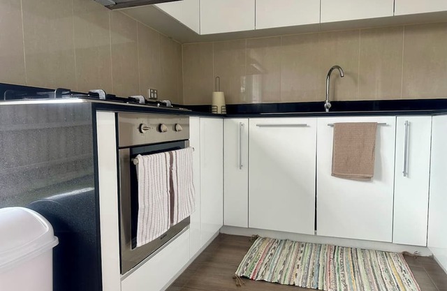 Entire cosy and spacious home in Doncaster