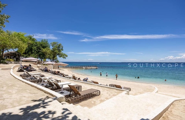 Two Furnished 1BRs | Amenity View, WiFi, Netflix, Pool and Beach