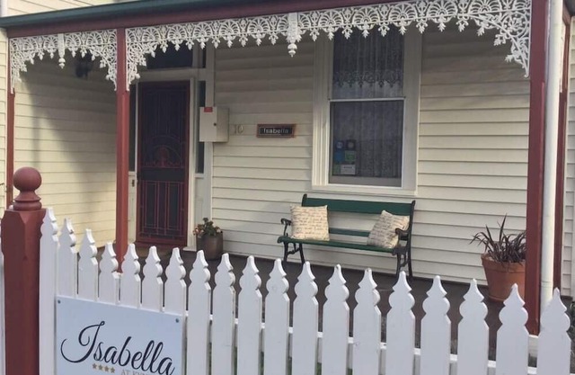 Four night stay minimum Kyneton