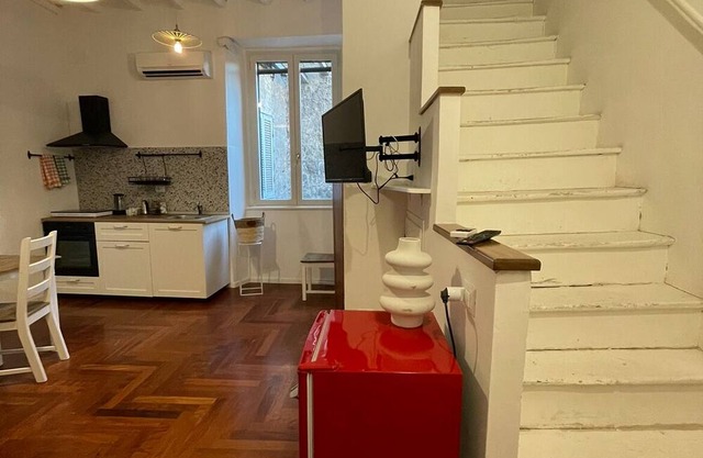 Apartment 'Casa Vacanze Il Mughetto' with Air Conditioning