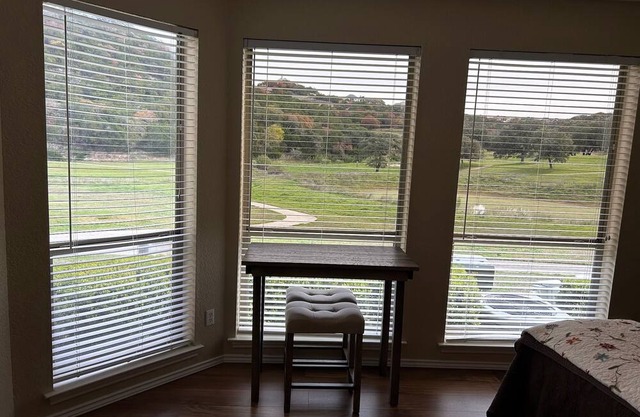 Surrounded by nature, 10 minutes from Boerne, with all the comforts of home.