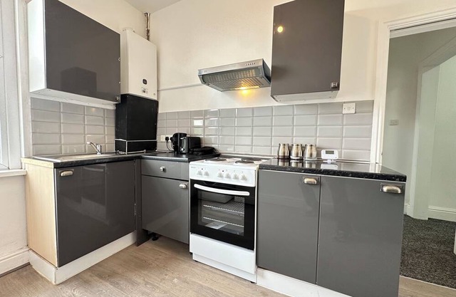 Stylish 3-Bedroom Getaway on Hagley Road