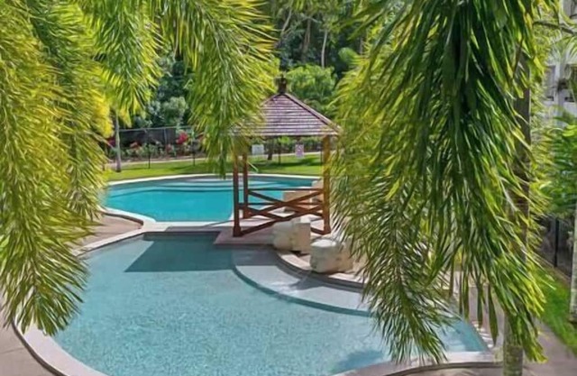 3BR Clifton Beach Resort Escape - Pools/Gym/Beach