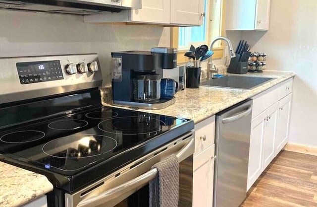 Cabin in The Woods, Near Fishing, 2 Bed 1 Bath