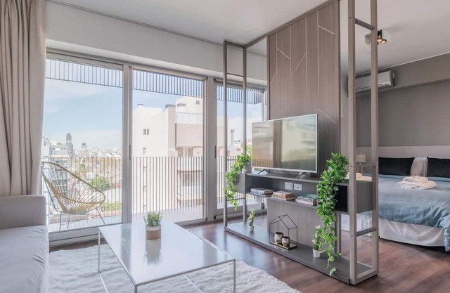 Fliphaus + Amenabar 34 - Lux Loft QuartierDorrego
