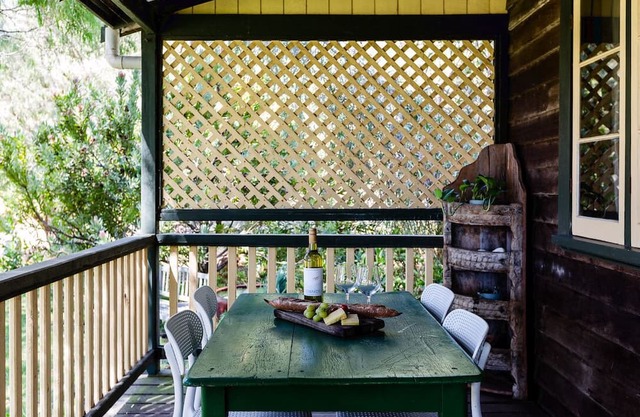 Charming & elegant original farm cottage set on a private small farm