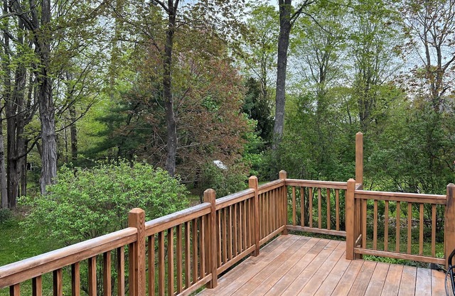 Cozy 5 bedroom home in the heart of Midcoast Maine!