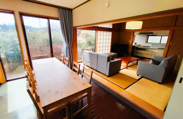 Nikko / 8Beds, 2car park, near station, 30㎡ Living