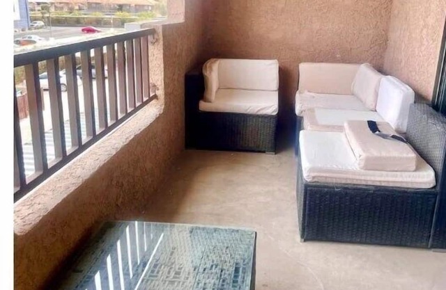 Modern 1BR near Strip
