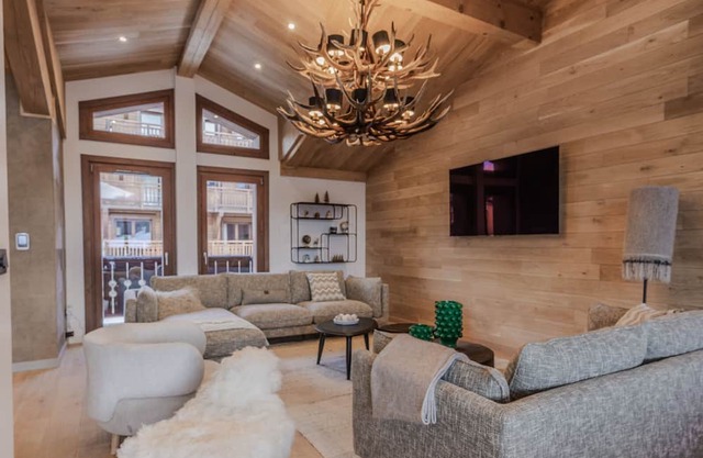 Chalet Courchevel 1650 , 5 bedrooms, 10 persons