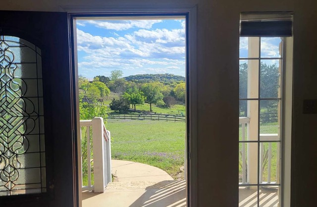 Private Gated Country Estate on Sprawling 3.5 Acres – Your Serene Getaway