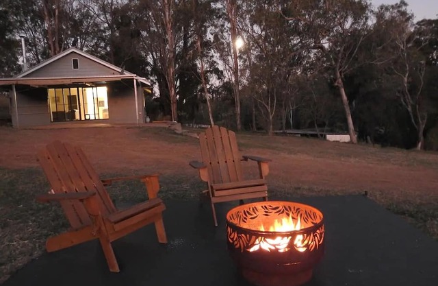 Farm Stay - 2 Bedroom cottage