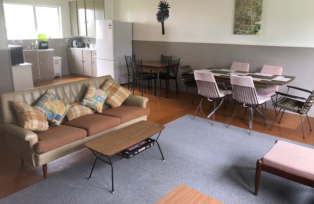Fun, retro-inspired farmstay at The Shearer's Quarters