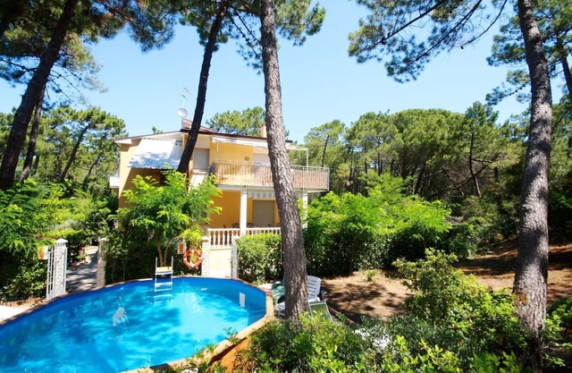 Holiday Home 'Appartamento 2 - Villa Lidia' with Private Pool, Wi-Fi and Air Conditioning