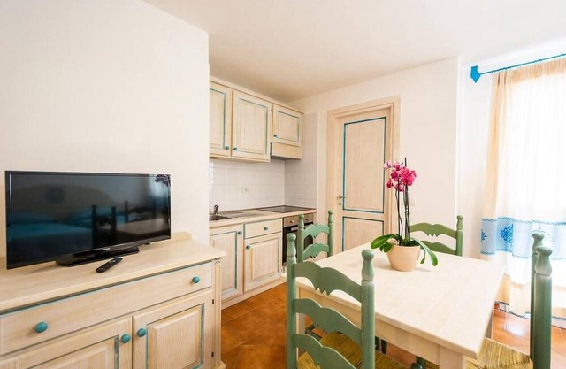 304 - Sa richesa - One Bedroom Apartment, Sleeps 4
