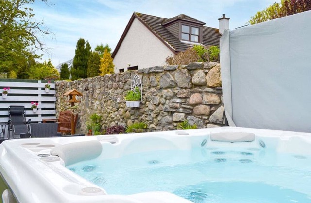 Strathspey Lodge - Retreat Group