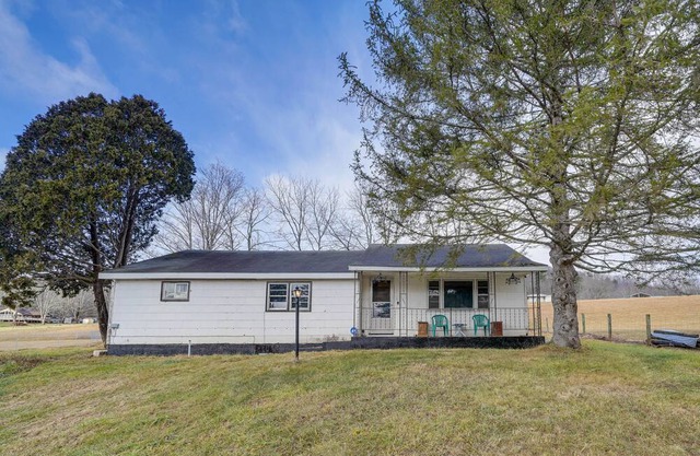 Pet-Friendly West Virginia Getaway Near Skiing