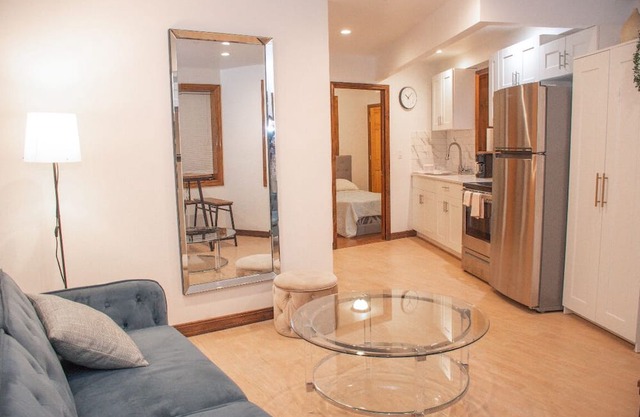 Cozy one bedroom