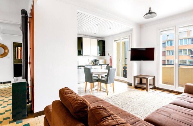 Beautiful and sunny apartment in Marseille