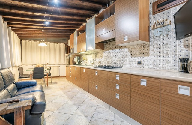 Apartment 'In Villa Con Piscina 2' with Shared Pool, Wi-Fi and Air Conditioning