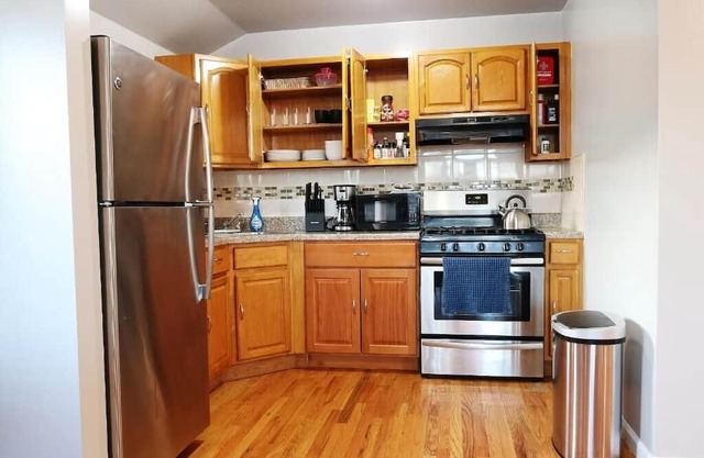 Welcome to our beautiful 3 beds 2 baths home you will enjoy a nice relaxing stay