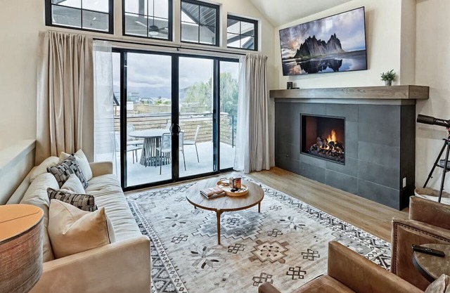 Biggest Little Cabin.