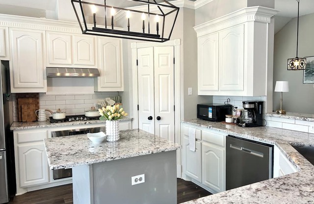 Modern Family Getaway w/Pool, Pet Friendly, Near Shops & Dining