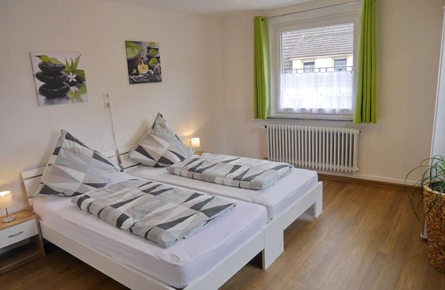 Apartment 'Hewenpanorama 2' with Mountain View, Shared Terrace and Wi-Fi