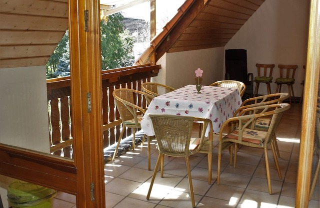 Apartment 'Lilly' with Shared Terrace, Shared Garden and Wi-Fi