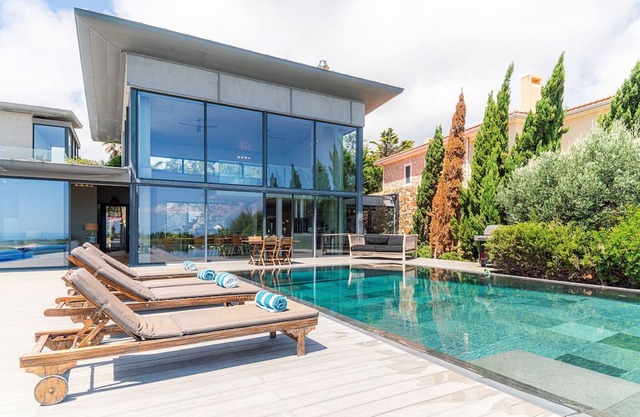 Ultra Modern Cascais Villa | 4 Bedrooms | Villa Equador | Pool Table | Stunning.