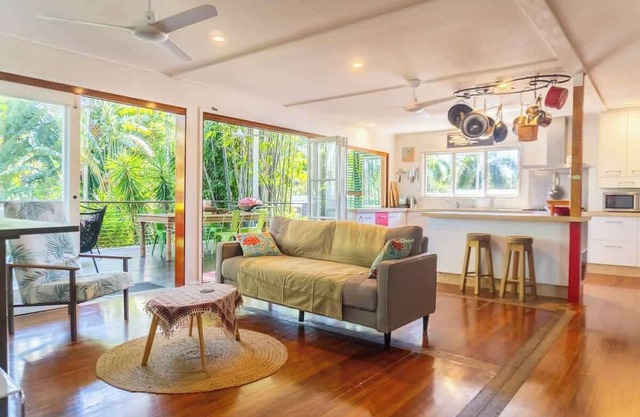 Urban Jungle Townhouse | Tropical Living