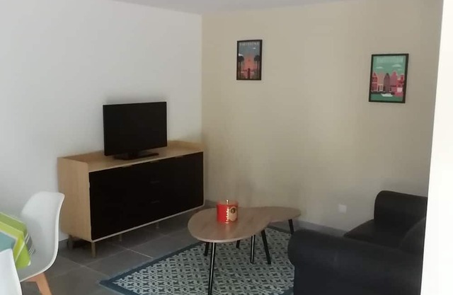 Maison T 1 sur terrain au calme à la campagne dans les vignobles du cognac