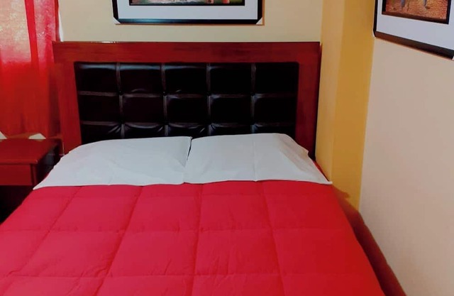 Double bedroom with private bathroom